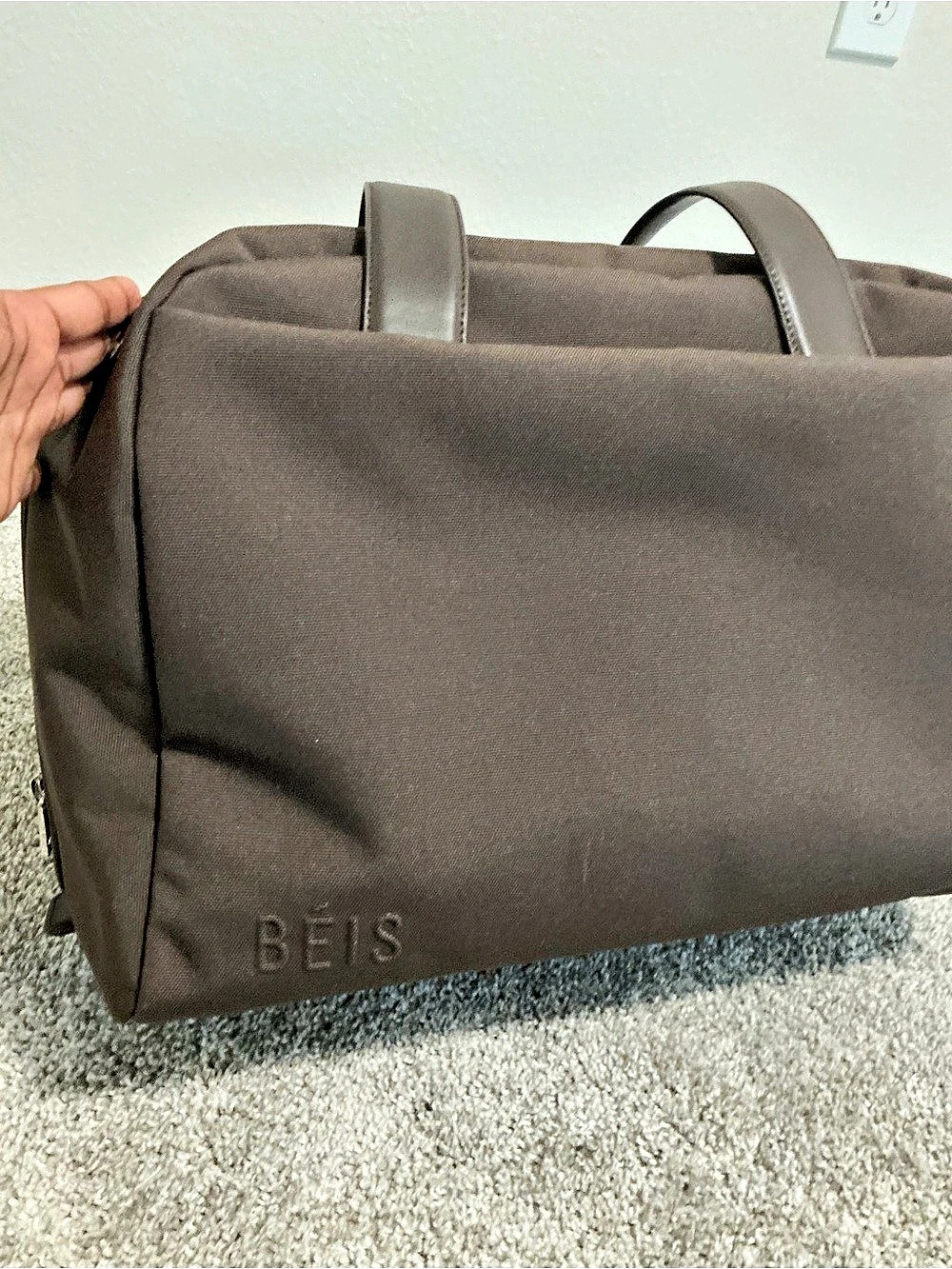 Beis Duffle in Espresso - Like New